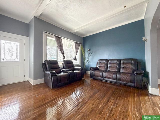 4112 S 23 Street, Omaha, NE 68107