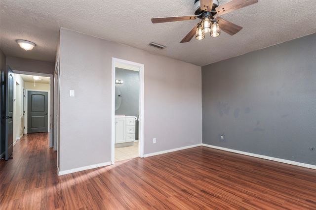 5300 Queenlily Court, Arlington, TX 76018