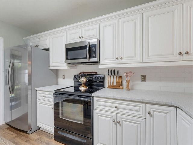 5100 BURCHETTE ROAD 905, Tampa, FL 33647