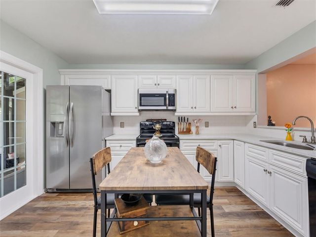 5100 BURCHETTE ROAD 905, Tampa, FL 33647