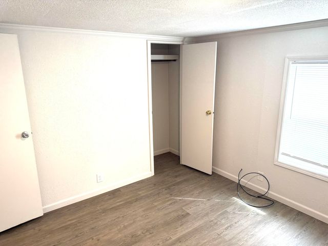 145 Kelli Circle, Hollister, MO 65672