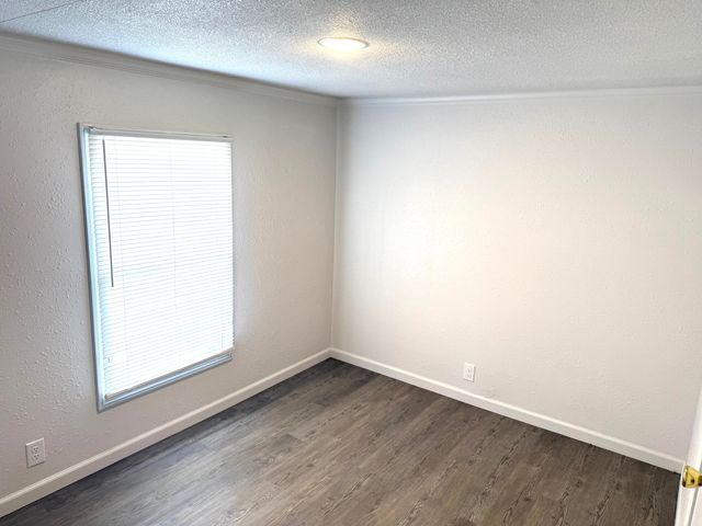 145 Kelli Circle, Hollister, MO 65672