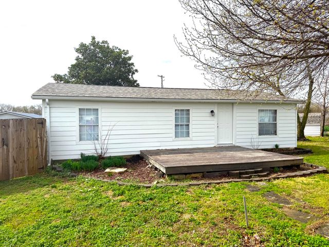 145 Kelli Circle, Hollister, MO 65672