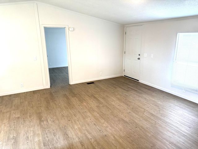 145 Kelli Circle, Hollister, MO 65672