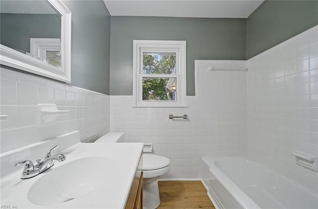 72 Stanley DR, Newport News, VA 23608