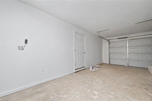72 Stanley DR, Newport News, VA 23608