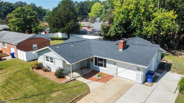 72 Stanley DR, Newport News, VA 23608