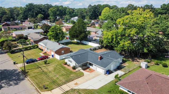 72 Stanley DR, Newport News, VA 23608