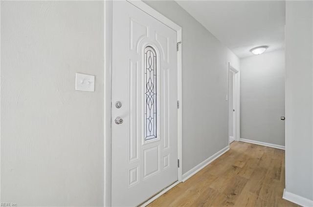 72 Stanley DR, Newport News, VA 23608