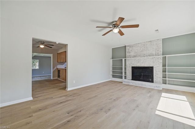 72 Stanley DR, Newport News, VA 23608