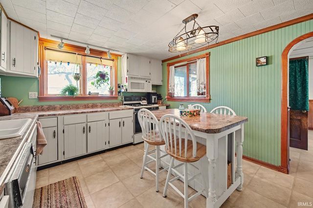 727 Main Street, Dayton, IN 47941