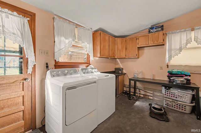 727 Main Street, Dayton, IN 47941