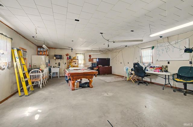 727 Main Street, Dayton, IN 47941