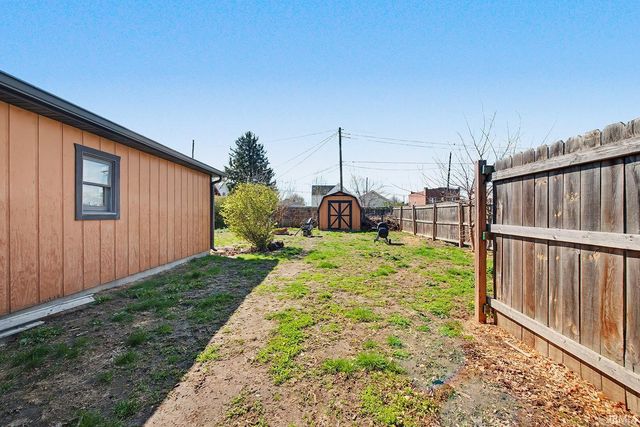 727 Main Street, Dayton, IN 47941