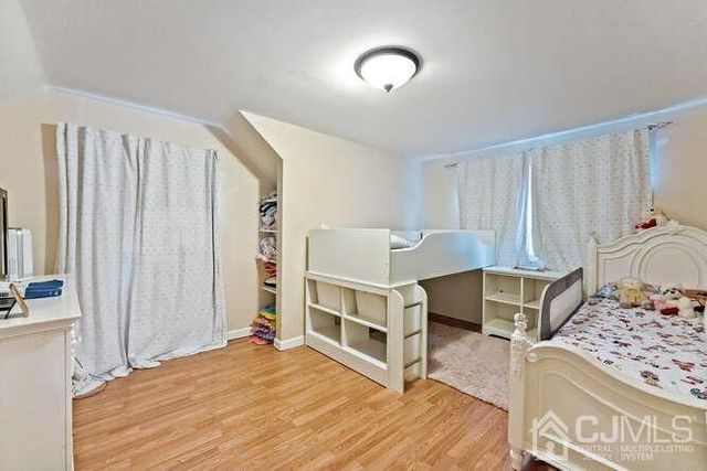 14 Seymour Avenue, Woodbridge Proper, NJ 07095