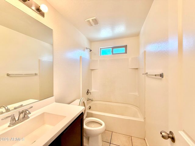 1834 N 77TH Glen, Phoenix, AZ 85035