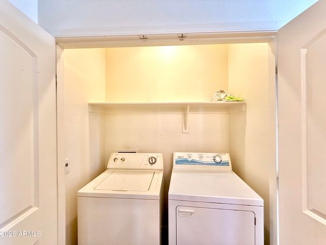 1834 N 77TH Glen, Phoenix, AZ 85035