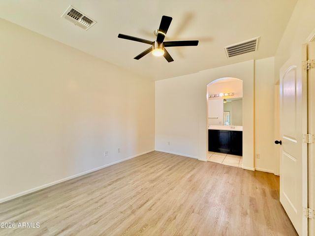 1834 N 77TH Glen, Phoenix, AZ 85035