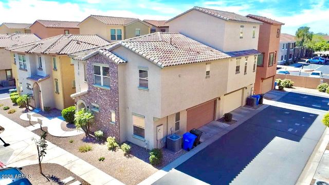1834 N 77TH Glen, Phoenix, AZ 85035
