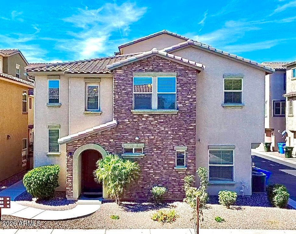 1834 N 77TH Glen, Phoenix, AZ 85035