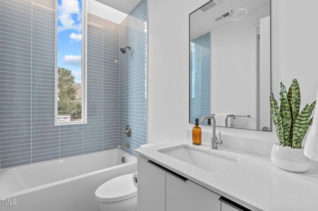501 S Bloodworth Street 101, Raleigh, NC 27601