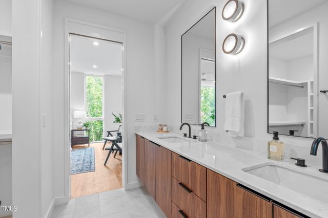 501 S Bloodworth Street 101, Raleigh, NC 27601