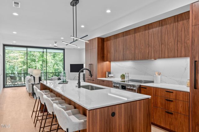 501 S Bloodworth Street 101, Raleigh, NC 27601