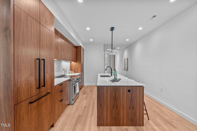 501 S Bloodworth Street 101, Raleigh, NC 27601