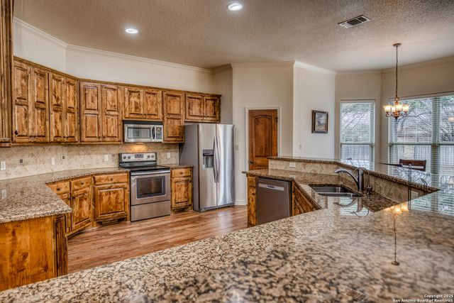 3136 double eagle, Kerrville, TX 78028