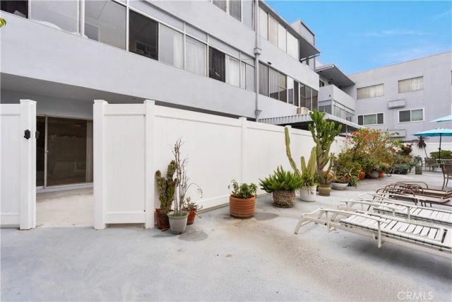 1200 E Ocean 57, Long Beach, CA 90802