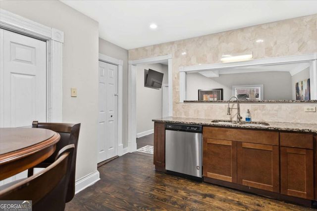 867 Beecher Street SW, Atlanta, GA 30310