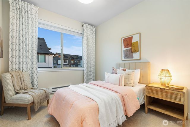 960 6th Walk NE, Issaquah, WA 98029