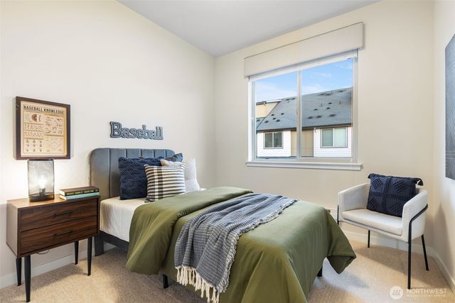 960 6th Walk NE, Issaquah, WA 98029