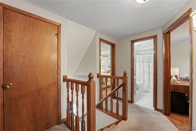69 Old Orchard Lane, Orchard Park, NY 14127