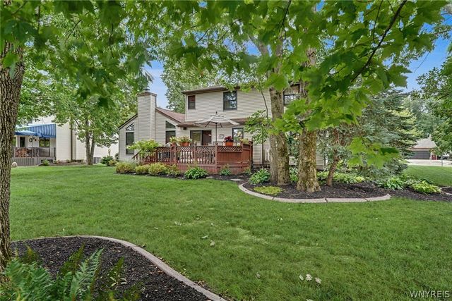 69 Old Orchard Lane, Orchard Park, NY 14127