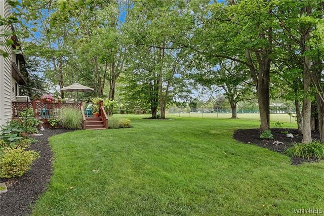 69 Old Orchard Lane, Orchard Park, NY 14127