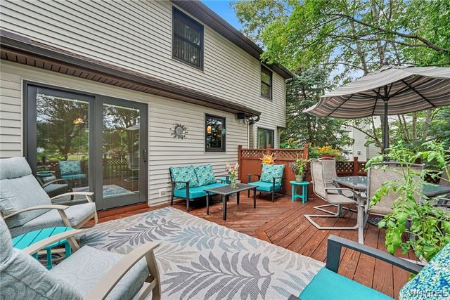 69 Old Orchard Lane, Orchard Park, NY 14127