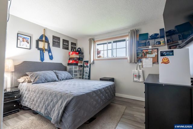 2440 Vallejo St NE, Salem, OR 97301