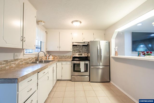 2440 Vallejo St NE, Salem, OR 97301