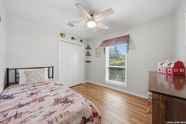103 Oaklawn, Floresville, TX 78114