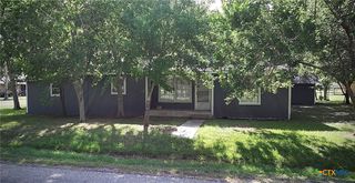 601 S 9th Street, Seadrift, TX 77983