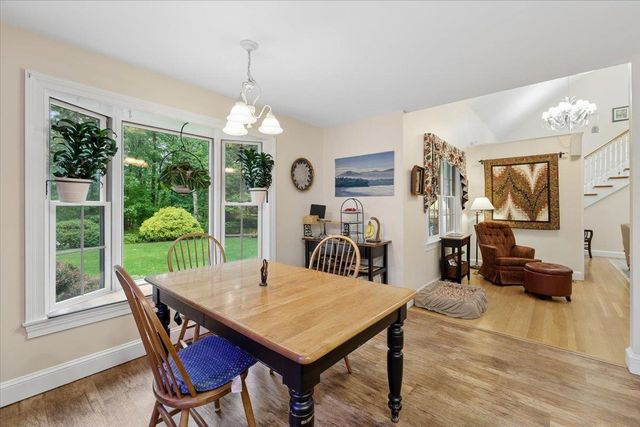 6 Acacia Street, Merrimack, NH 03054