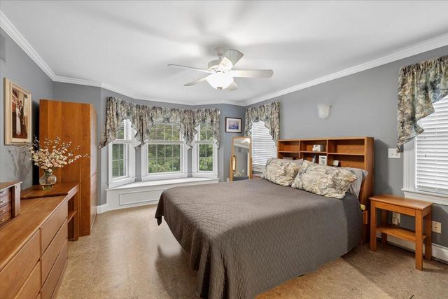 6 Acacia Street, Merrimack, NH 03054