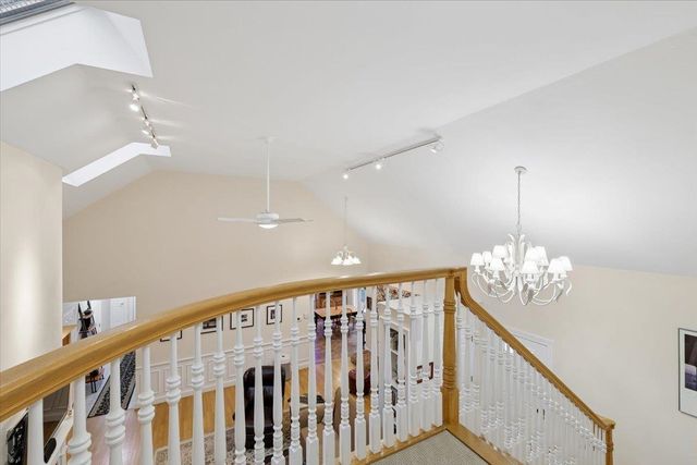 6 Acacia Street, Merrimack, NH 03054