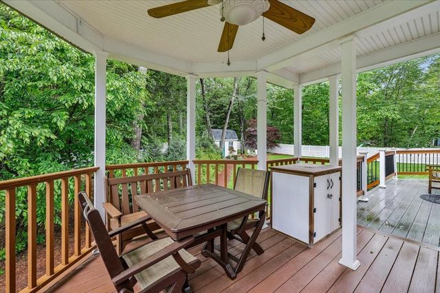 6 Acacia Street, Merrimack, NH 03054