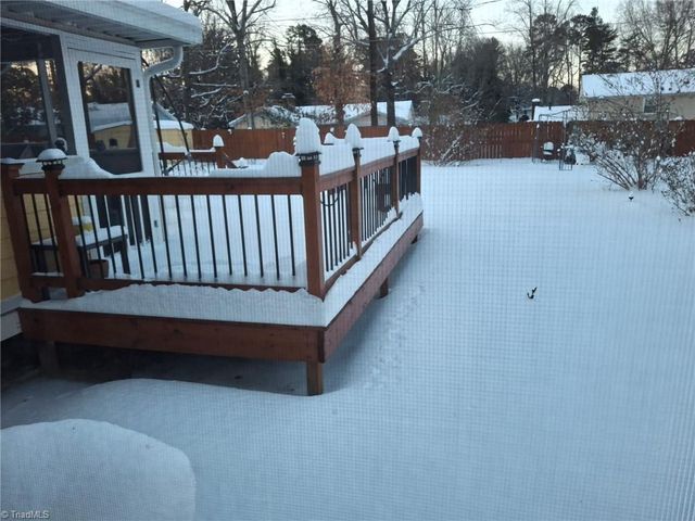 411 W Montcastle Drive, Greensboro, NC 27406