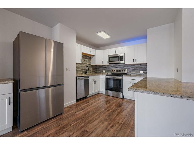 888 N Logan St 4F, Denver, CO 80203