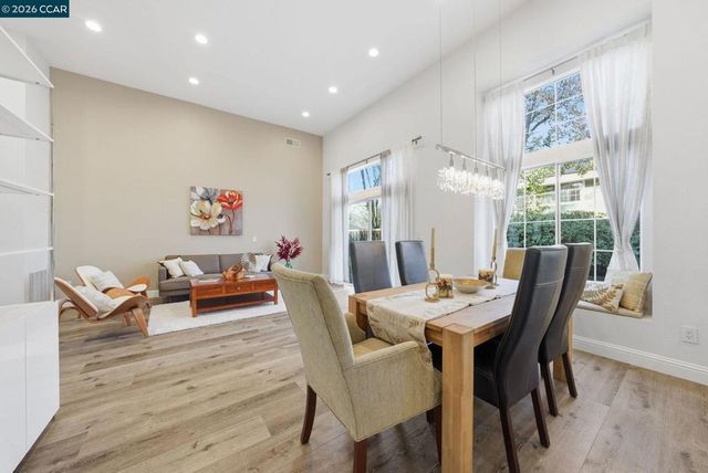 300 Bonaire Ct, Danville, CA 94506