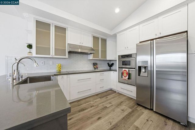 300 Bonaire Ct, Danville, CA 94506