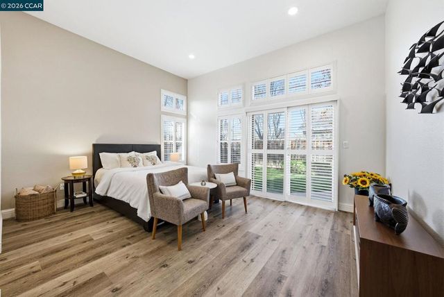 300 Bonaire Ct, Danville, CA 94506